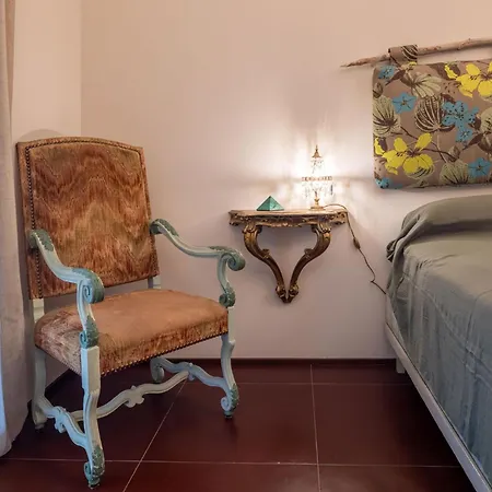 Casa Laderchi *